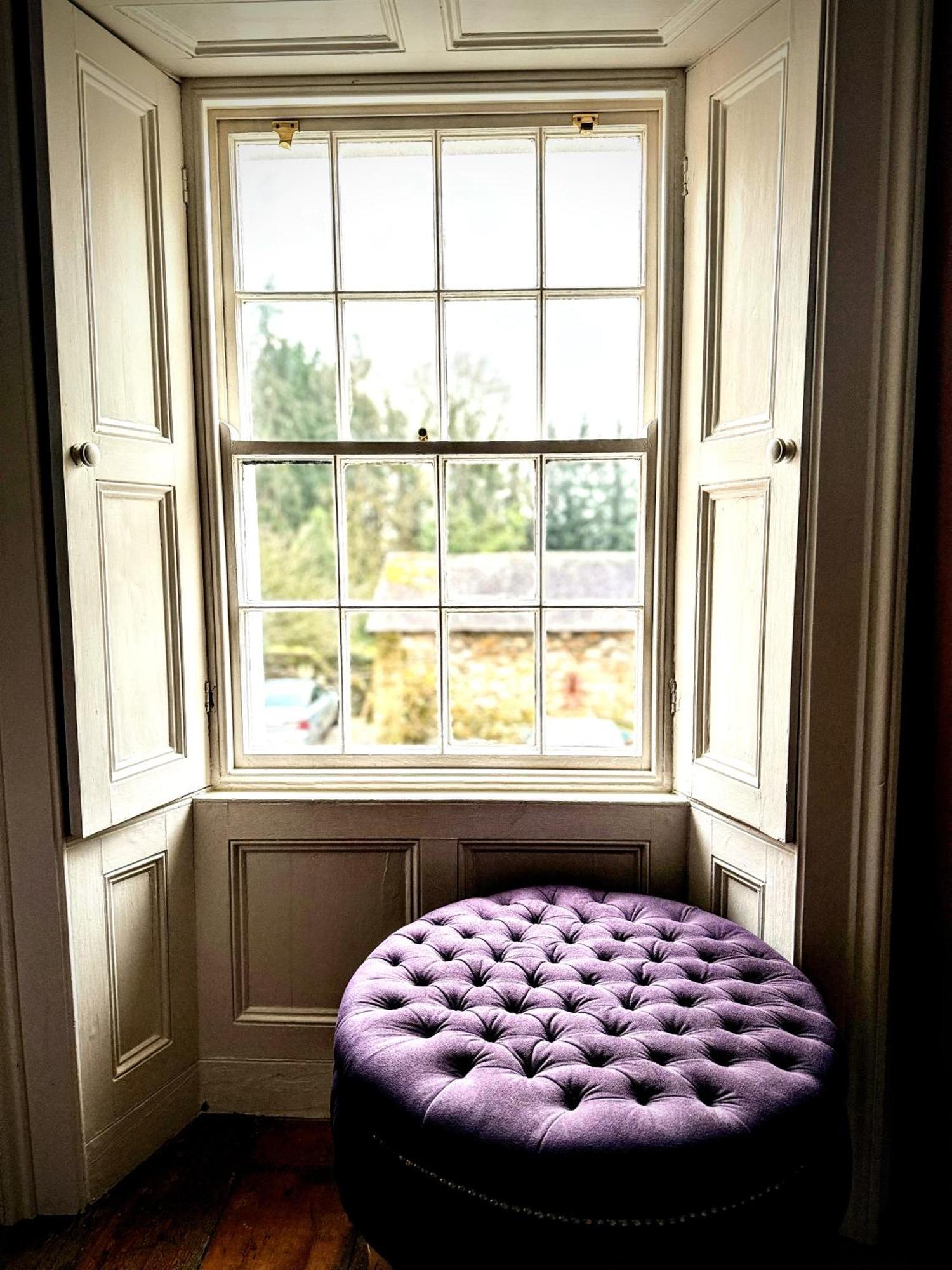 Clone Country House Aughrim Exterior photo The window of the room where the body of Mary Shelley was discovered