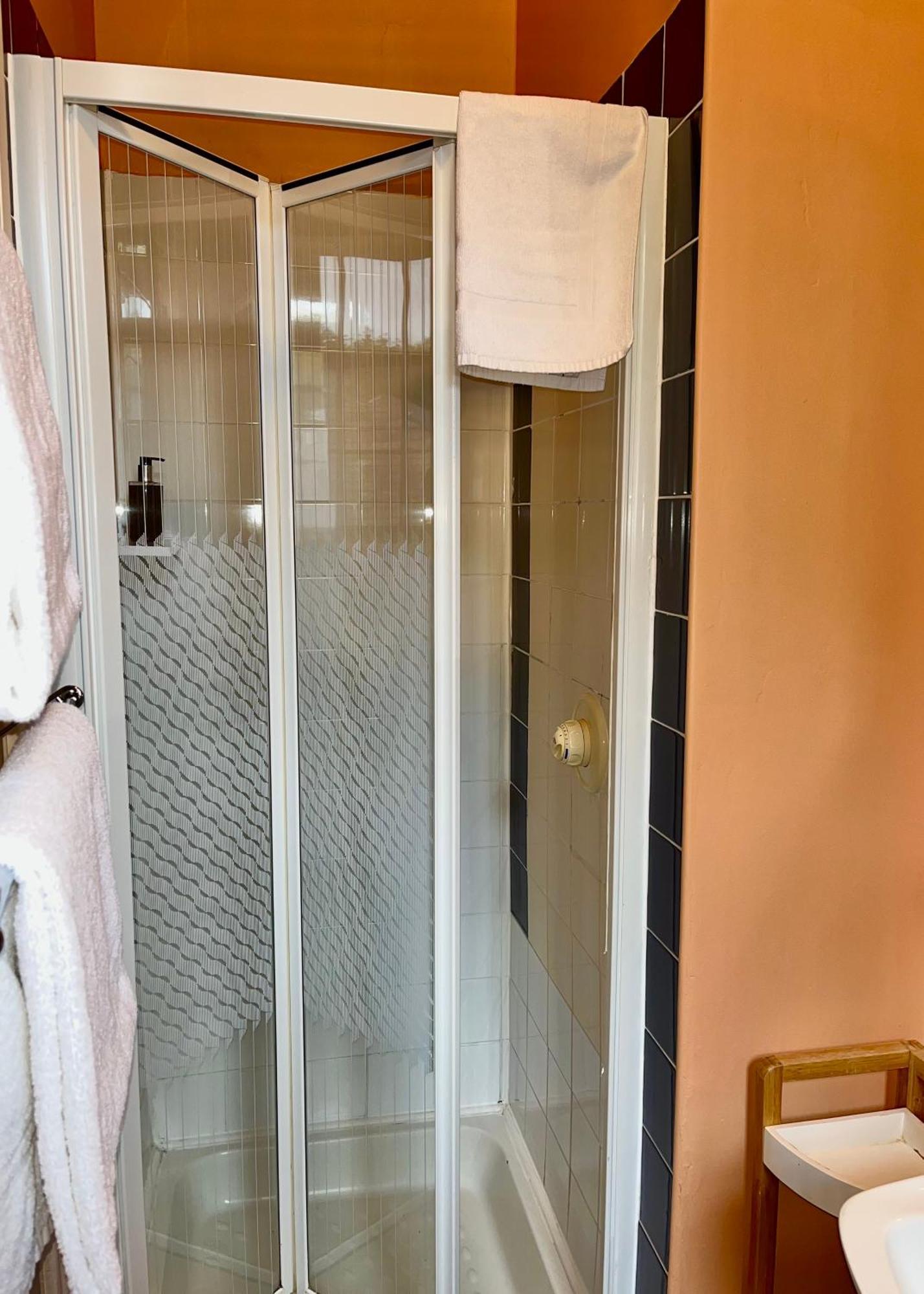 Clone Country House Aughrim Exterior photo A shower cubicle
