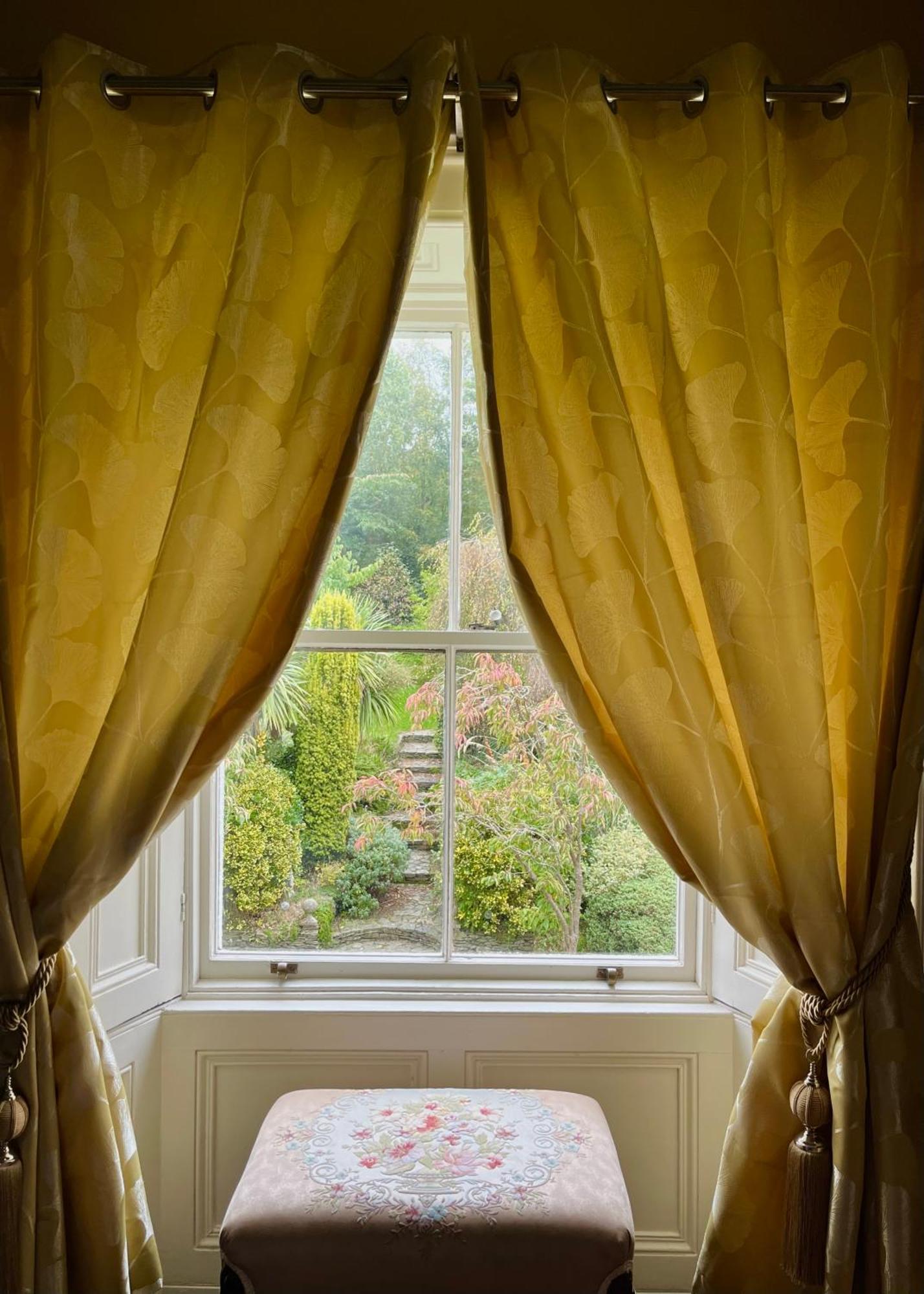 Clone Country House Aughrim Exterior photo Curtains